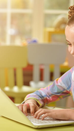 THYMIOLAB: mini corso online di robotica educativa